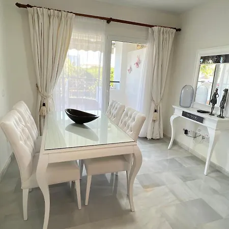 Mi Capricho P5, With Sea And Pool Views * Sitio de Calahonda